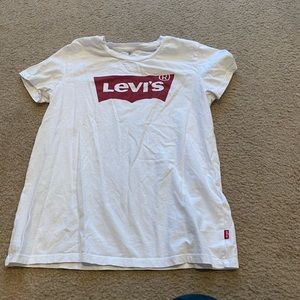 Levi’s T-shirt